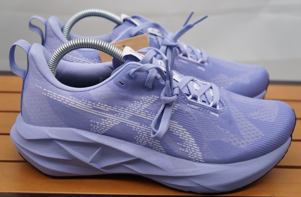 ASICS NOVABLAST 5 Bluebell/Lilac Hint Running Shoes 1012B765-501 Size 8.5
